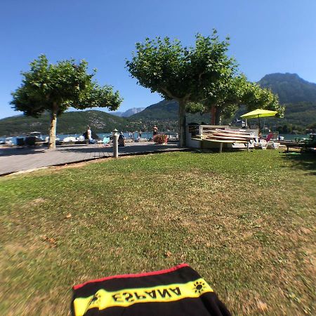 Logement Atypique Avec Vue Unique Panoramique Sur Le Lac D'Annecy, Dans Une Residence Avec Plage Et Ponton Privee Sur La Commune De Duingt Eksteriør bilde