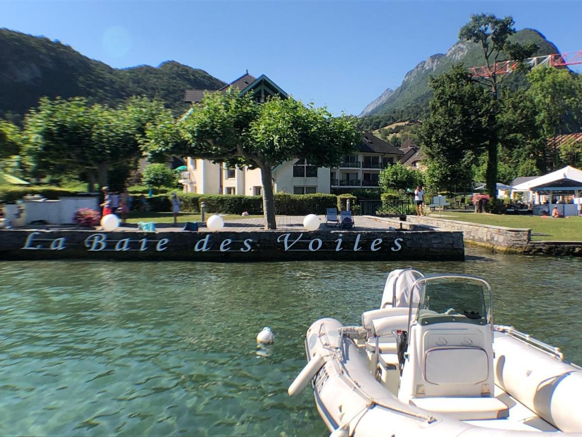 Logement Atypique Avec Vue Unique Panoramique Sur Le Lac D'Annecy, Dans Une Residence Avec Plage Et Ponton Privee Sur La Commune De Duingt Eksteriør bilde