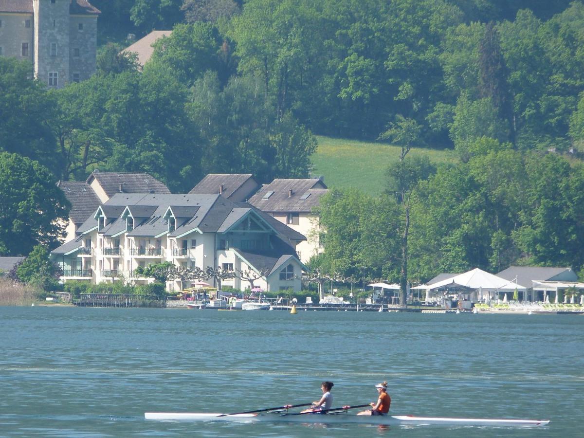 Logement Atypique Avec Vue Unique Panoramique Sur Le Lac D'Annecy, Dans Une Residence Avec Plage Et Ponton Privee Sur La Commune De Duingt Eksteriør bilde