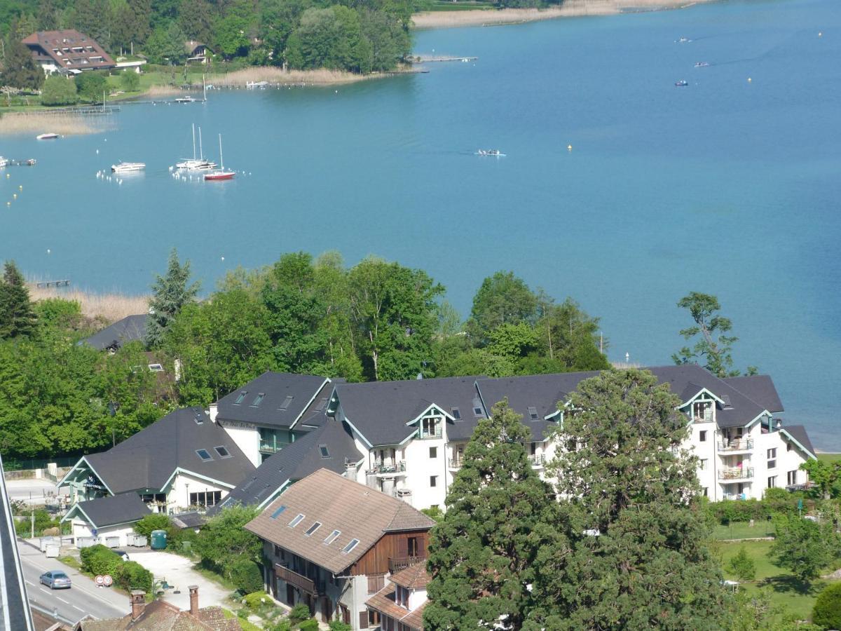 Logement Atypique Avec Vue Unique Panoramique Sur Le Lac D'Annecy, Dans Une Residence Avec Plage Et Ponton Privee Sur La Commune De Duingt Eksteriør bilde